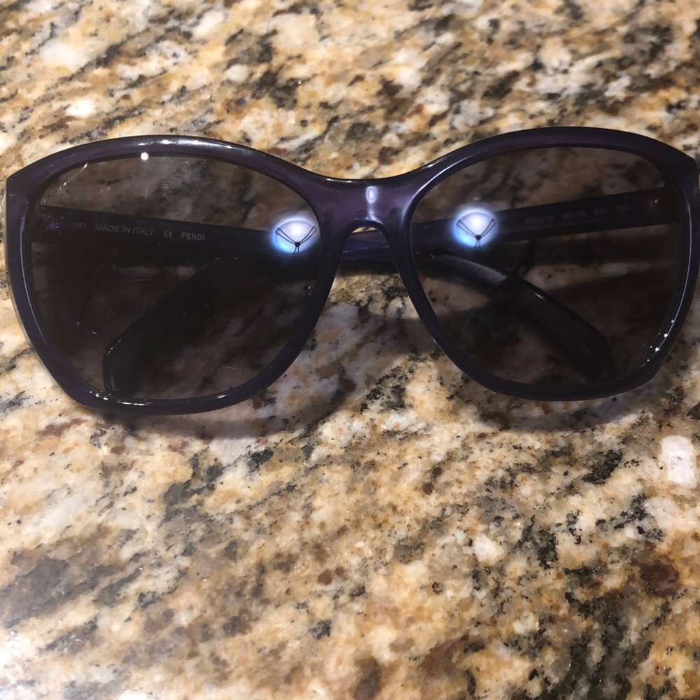 Women Fendi sunglasses